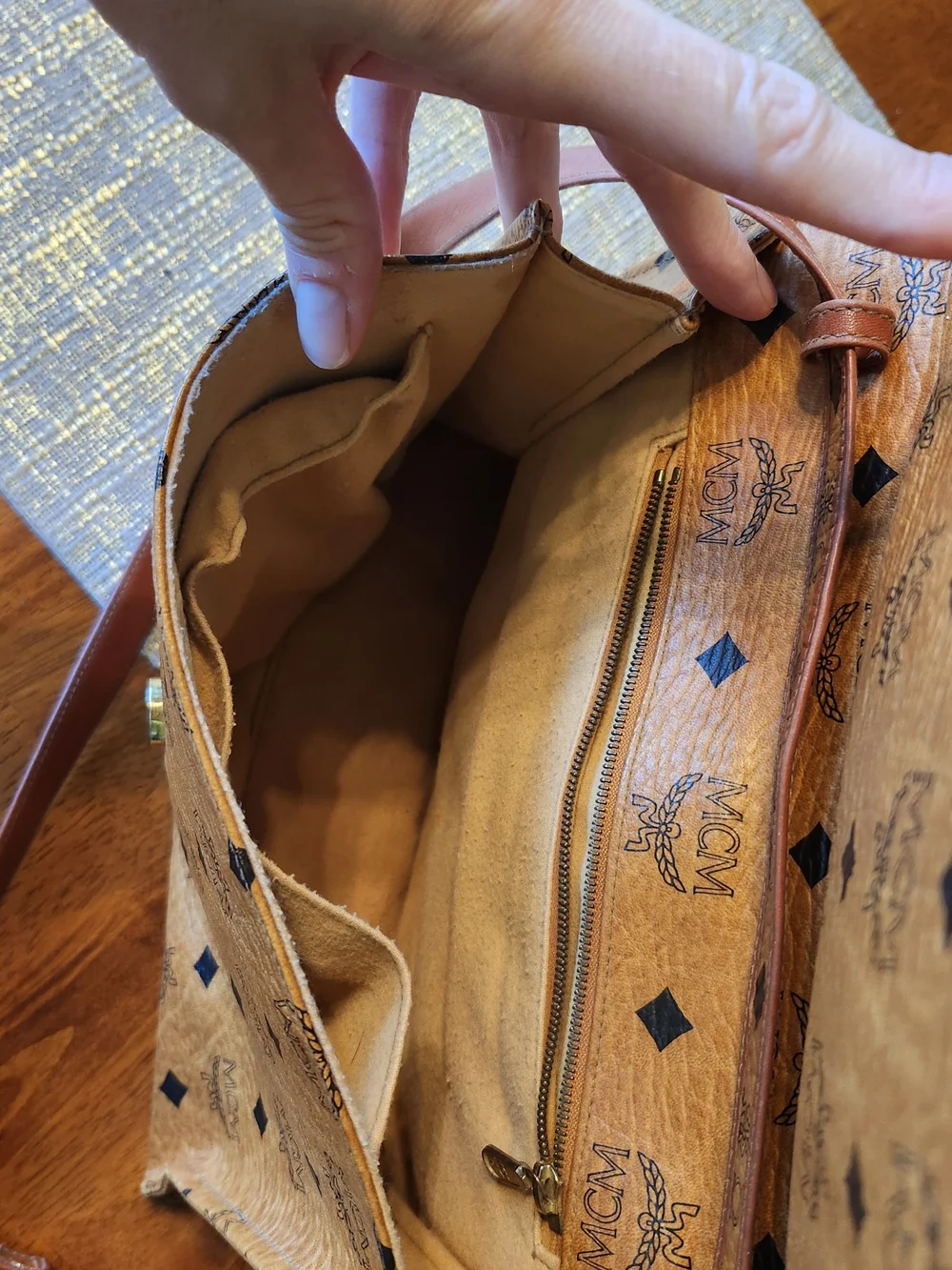 Vintage 1980s MCM Cognac Visetos Envelope Foldover Crossbody OR Clutch - Picture 9 of 12